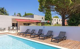 ibis Carcassonne Est la Cité